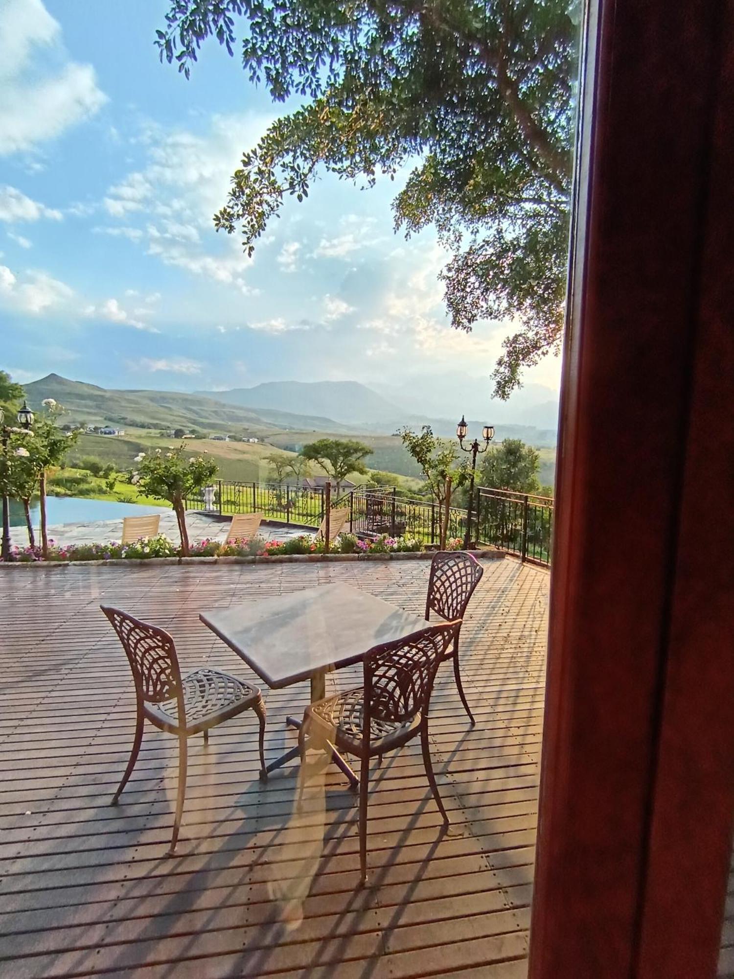 Inkungu Lodge Champagne Valley Exterior photo